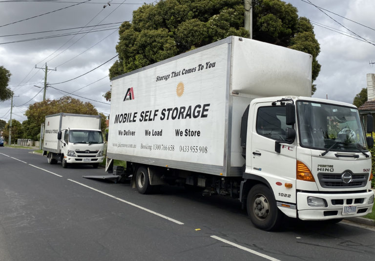 How Removalists Services Prove to be a Saviour for House Owners?