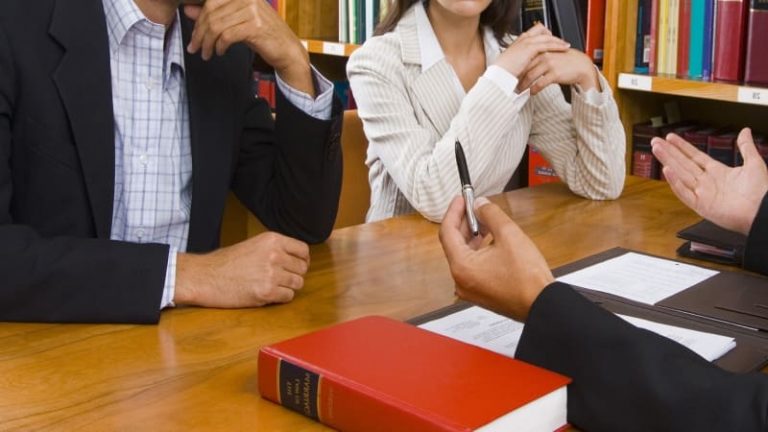 5 Top Pointers to Consider for Hiring the Best Family Lawyer