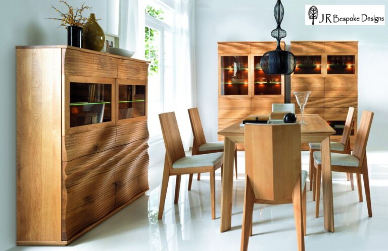 Factors To Consider While Buying Walnut Dining Table Online