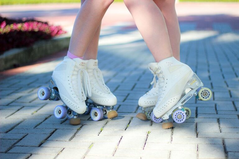 Roller Skates – Tricks and Tips To Choose For Beginners