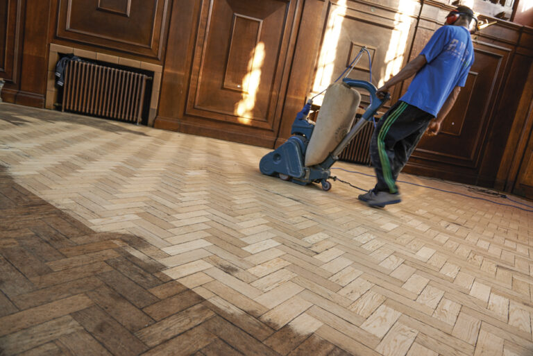 Achieving a Modern Look: Floor Sanding Tips for Melbourne Apartments